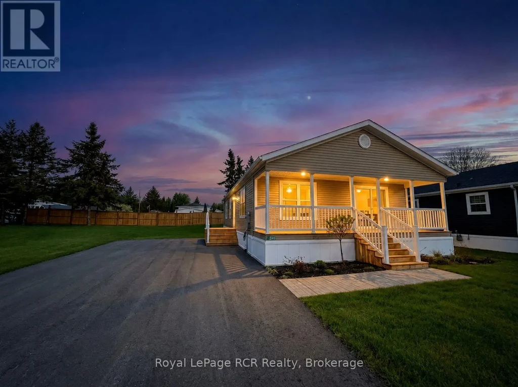 210 Spruce Drive, West Grey